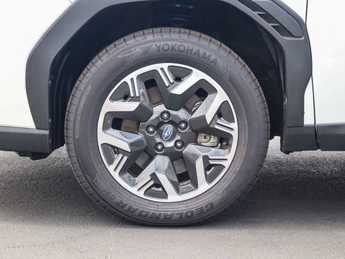 Certified 2025 Subaru Forester Premium AWD/4WD image 13
