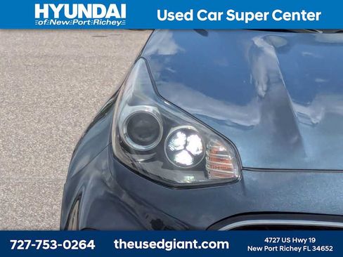 Used 2021 Kia Sportage LX FWD image 9
