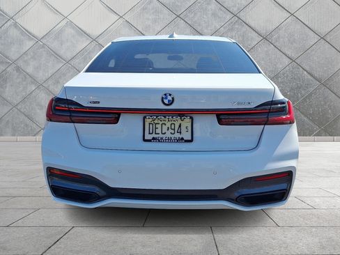 Used 2022 BMW 750i xDrive w/ Executive Package image 6
