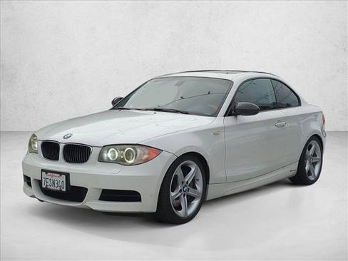 Used 2009 BMW 135i Coupe image 1