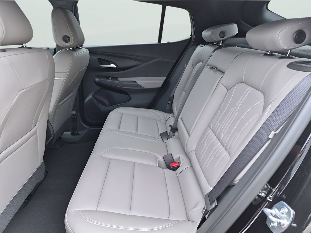 New 2026 Buick Envista Preferred FWD image 36
