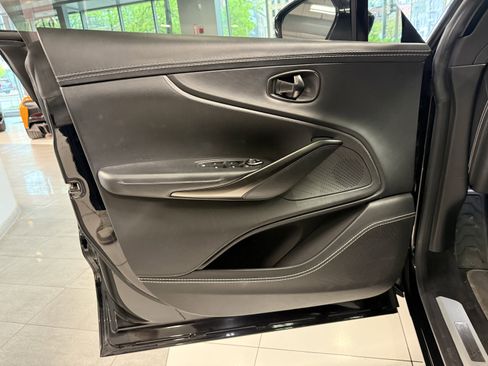 Used 2021 Aston Martin DBX AWD/4WD image 10