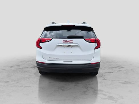 Used 2018 GMC Terrain SLE w/ Driver Convenience Package FWD image 7