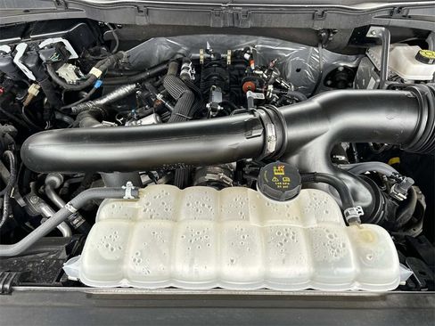 Used 2025 Ford F150 XLT image 11