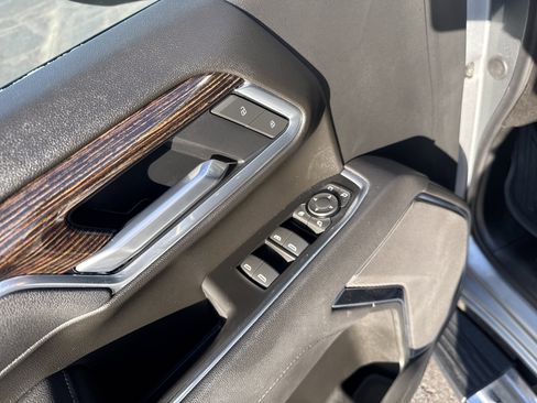 Used 2025 GMC Sierra 2500 SLE w/ SLE Value Package; image 16