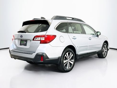 Used 2019 Subaru Outback 2.5i Limited w/ Popular Package #2 AWD/4WD image 9