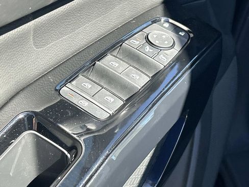 New 2026 Nissan Pathfinder Platinum w/ Lighting Package AWD/4WD image 18