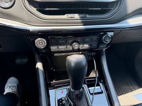 Used 2024 Jeep Compass Trailhawk AWD/4WD image 19