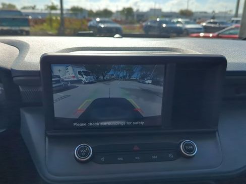 Used 2023 Ford Maverick XL image 19