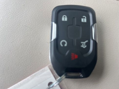 Used 2021 GMC Acadia Denali w/ Denali Ultimate Package image 30