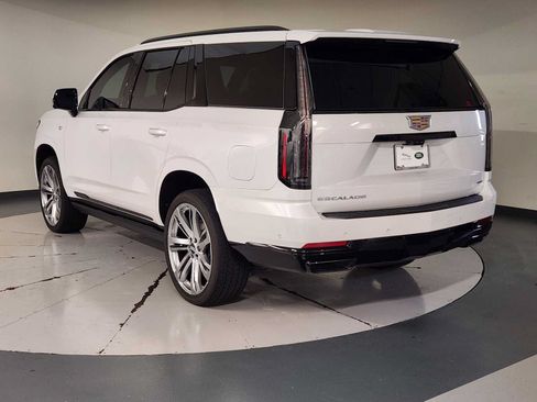 Used 2025 Cadillac Escalade Sport Platinum w/ LPO, Floor Liner Package AWD/4WD image 6