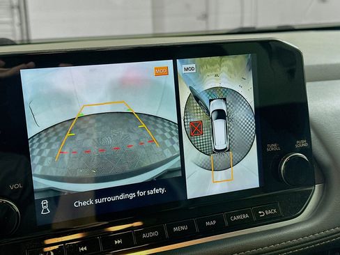 Used 2023 Nissan Rogue SL w/ SL Premium Package image 22