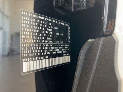 New 2026 Volkswagen Taos SE image 19