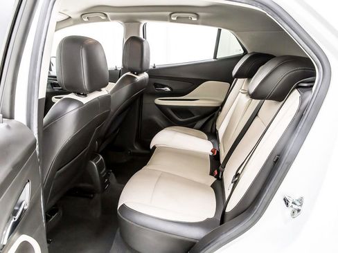 Used 2021 Buick Encore Preferred w/ Safety Package II FWD image 27