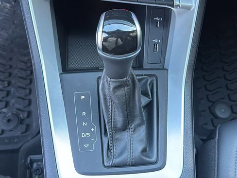 Used 2021 Audi Q3 2.0T Premium w/ Convenience Package image 21