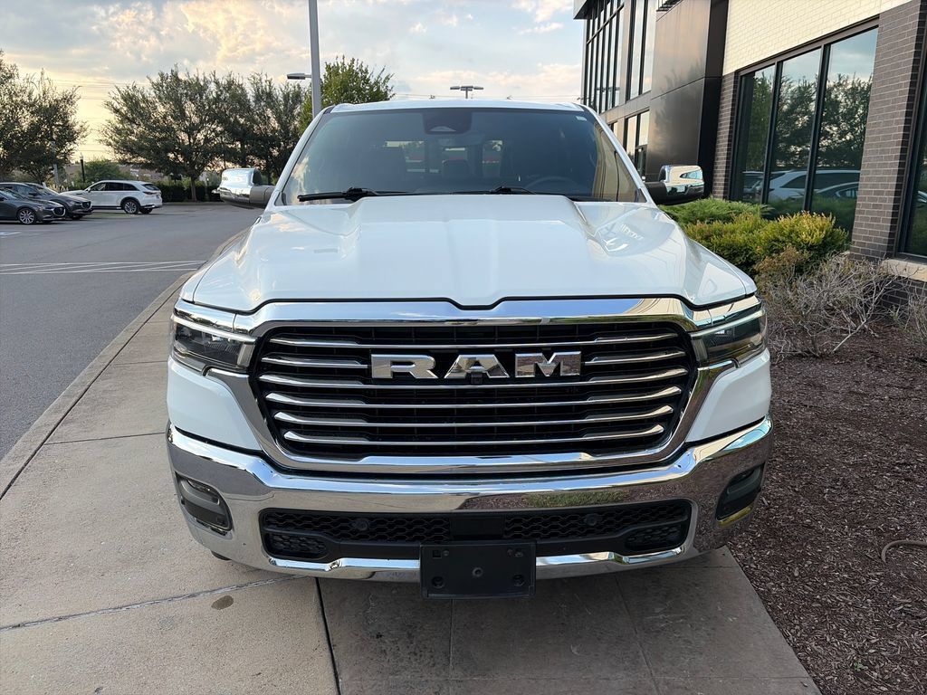 Used 2025 RAM 1500 Laramie AWD/4WD image 11