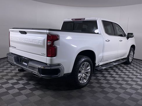 Certified 2019 Chevrolet Silverado 1500 LTZ w/ LTZ Premium Package AWD/4WD image 42