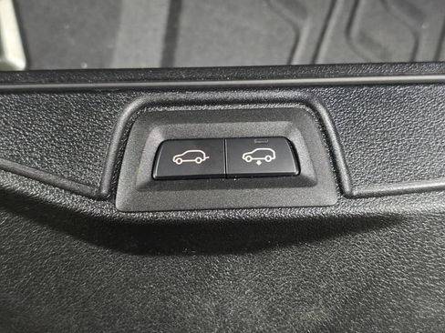 Used 2026 BMW X7 xDrive40i image 12