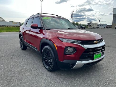 Used 2021 Chevrolet TrailBlazer LT w/ Convenience Package FWD image 8