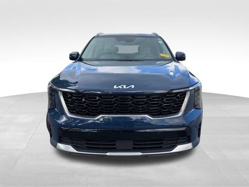 Used 2024 Kia Sorento EX FWD image 2