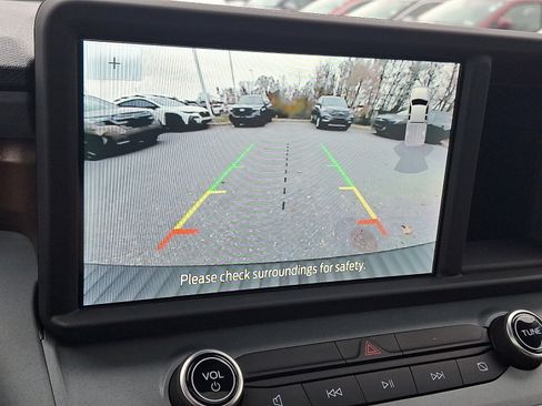 Used 2022 Ford Maverick Lariat w/ Lariat Luxury Package image 18