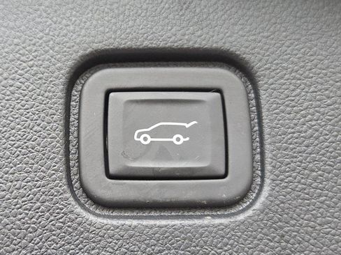 Certified 2024 Honda Prologue Touring image 27