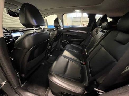 Used 2022 Hyundai Tucson Limited AWD/4WD image 15
