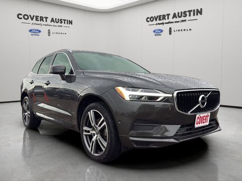 Used 2019 Volvo XC60 T5 Momentum w/ Multimedia Package AWD/4WD image 7