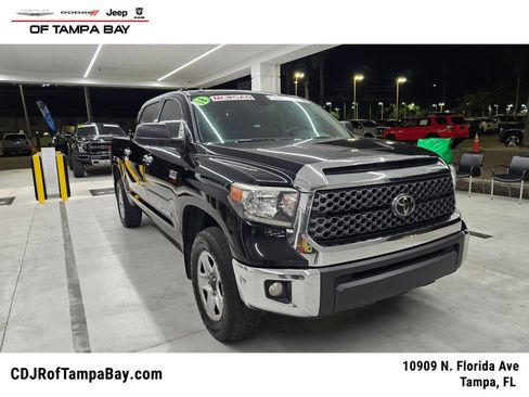 Used 2018 Toyota Tundra SR5 w/ SR5 Upgrade Package image 1