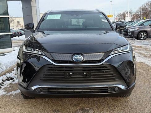 Used 2021 Toyota Venza XLE image 8