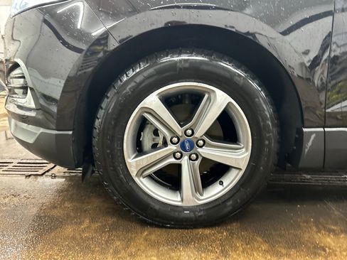 Used 2019 Ford Edge SEL w/ Equipment Group 201A FWD image 34