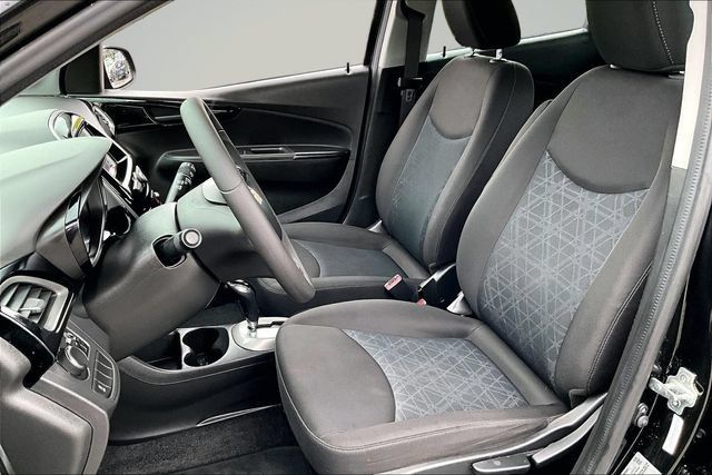 Used 2022 Chevrolet Spark LT FWD image 19