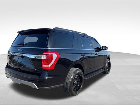 Certified 2020 Ford Expedition XLT image 4