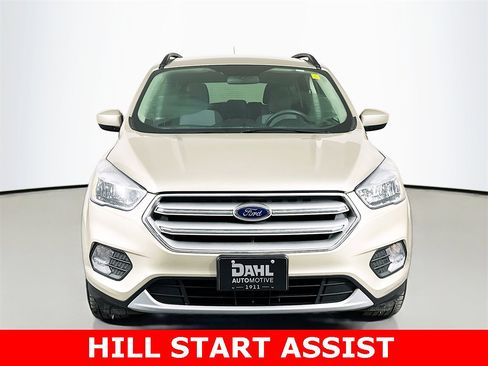 Used 2018 Ford Escape SE image 3