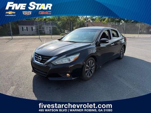 Used 2016 Nissan Altima 2.5 SV w/ Convenience Package FWD image 1