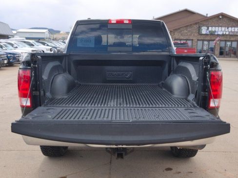 Used 2017 RAM 1500 Classic SLT AWD/4WD image 5