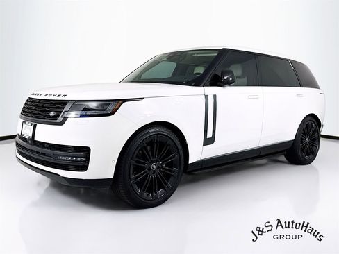 Used 2025 Land Rover Range Rover Long Wheelbase SE AWD/4WD image 3