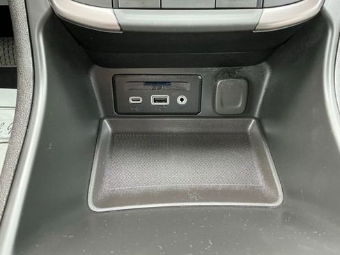 Used 2024 GMC Terrain AT4 image 27