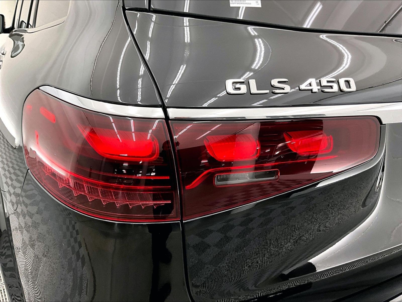 Certified 2024 Mercedes-Benz GLS 450 4MATIC image 27