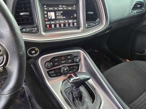 Used 2022 Dodge Challenger R/T w/ Driver Convenience Group image 21