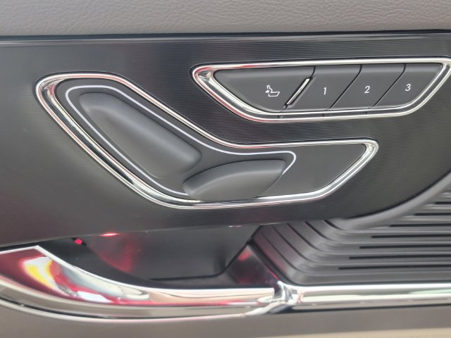 Used 2021 Lincoln Corsair AWD image 14