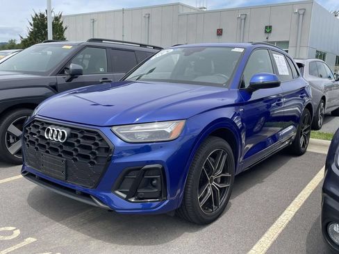 Used 2023 Audi Q5 e Premium Plus AWD/4WD image 2
