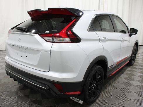 Used 2023 Mitsubishi Eclipse Cross LE AWD/4WD image 29