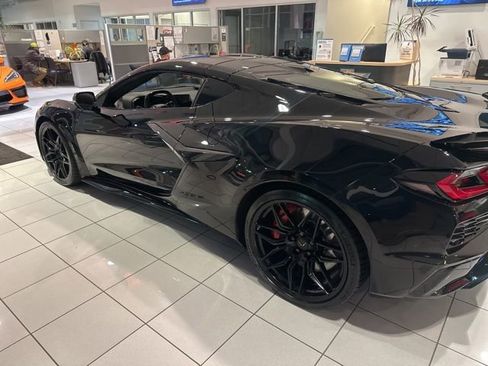 Used 2023 Chevrolet Corvette Z06 w/ Stealth Interior Trim Package RWD image 2