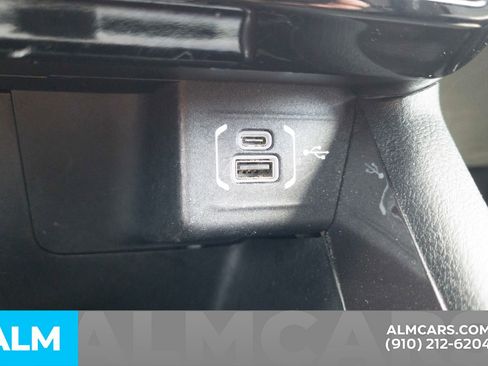 Used 2024 Jeep Compass Latitude image 24