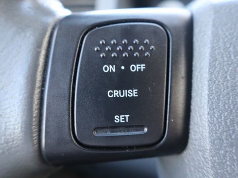 Used 2006 Dodge Ram 1500 Truck SLT image 30