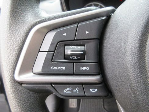 Used 2018 Subaru Crosstrek 2.0i image 25