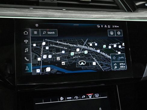 Used 2023 Audi e-tron Prestige w/ Prestige Package image 13