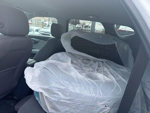 Used 2019 Chevrolet Blazer LT image 9