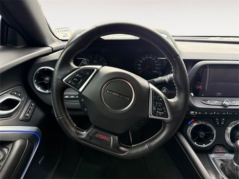 Used 2018 Chevrolet Camaro SS image 12